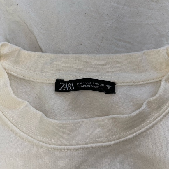 ZARA Cropped Crewneck Sweater - Picture 3 of 4